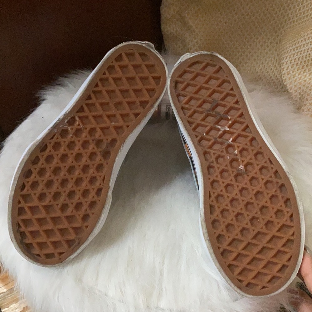 Vans - Picture 4 of 8
